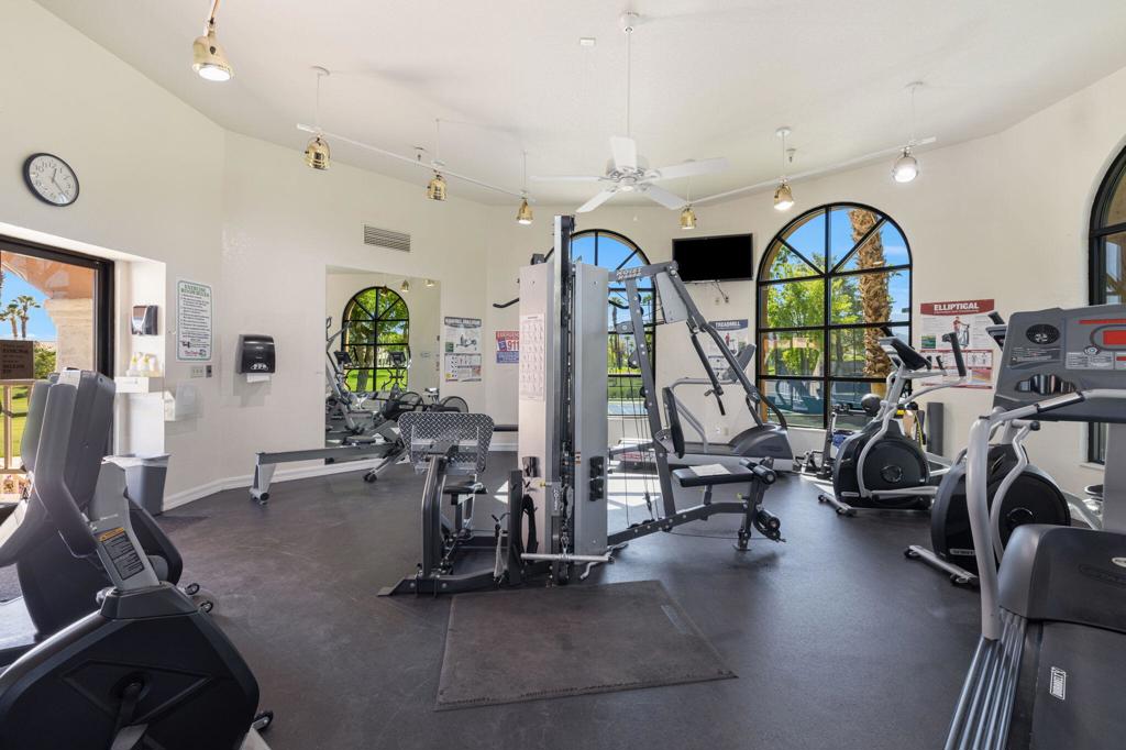 Oasis Country Club - Residential Lease