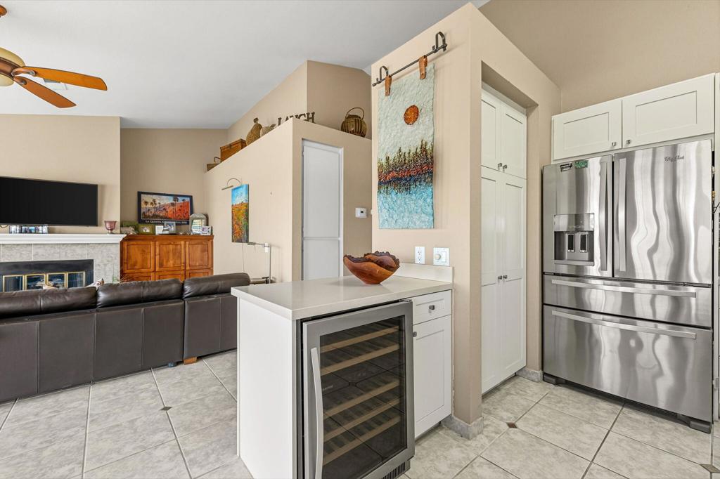 Oasis Country Club - Residential Lease