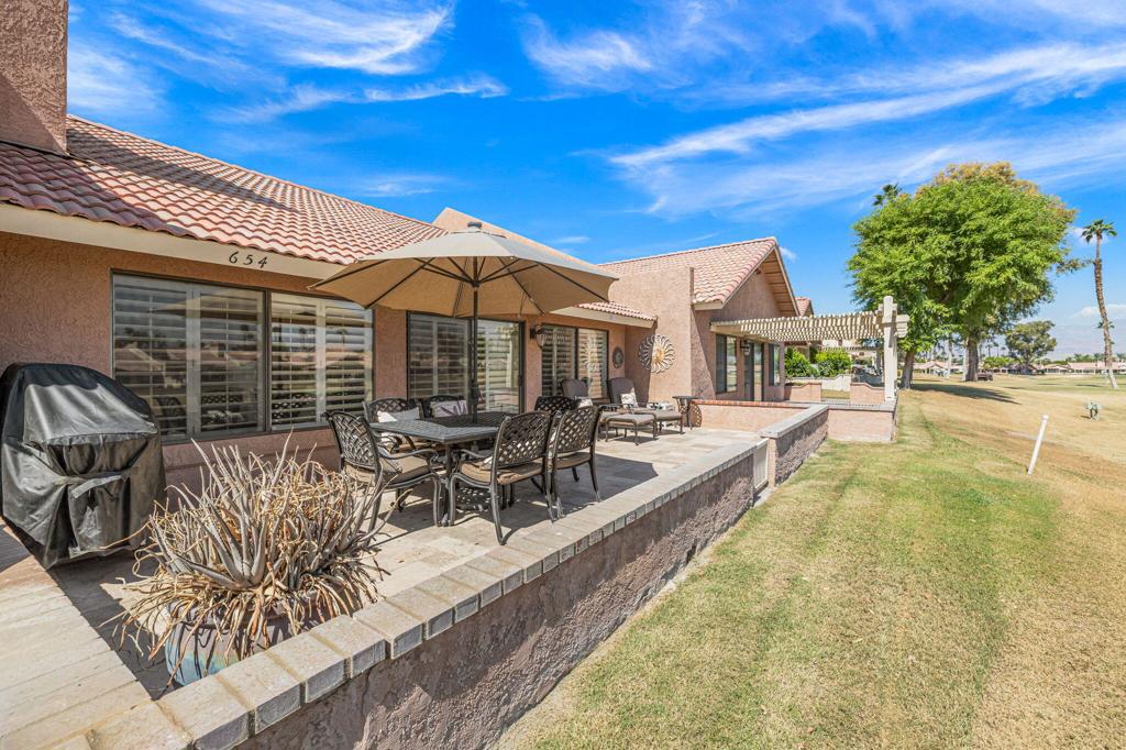 Oasis Country Club - Residential Lease