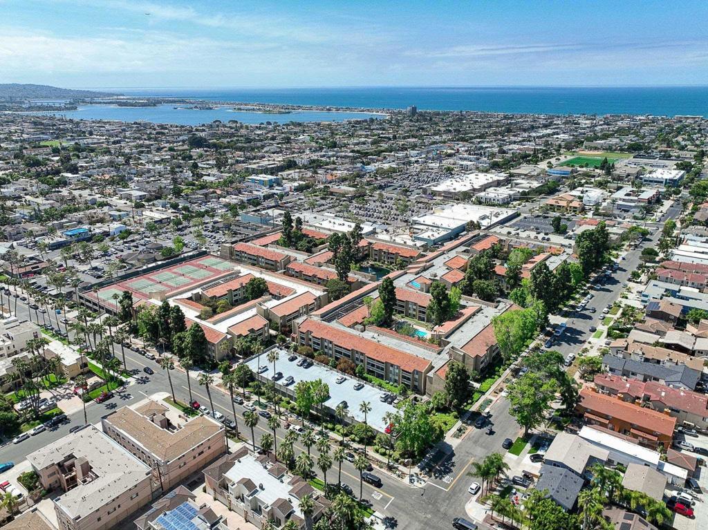 1855 Diamond St 5-218