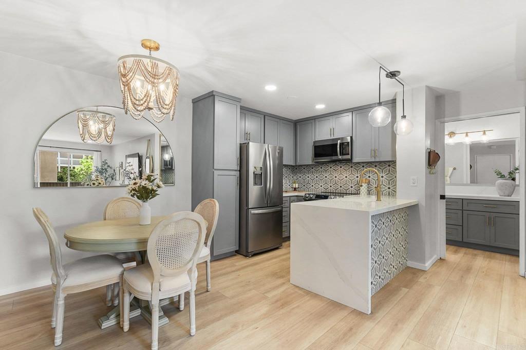 1855 Diamond St 5-218