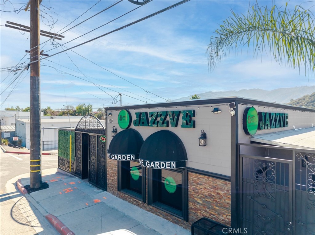 6500 Foothill Boulevard