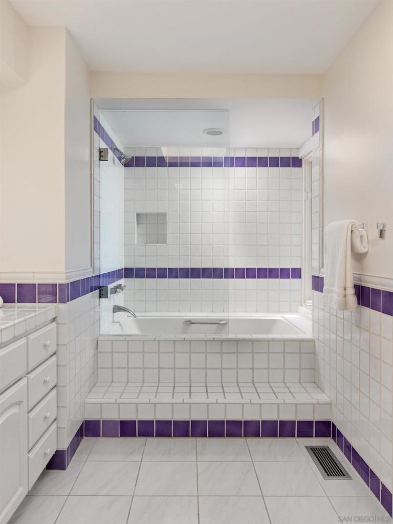 La Jolla - Residential Lease