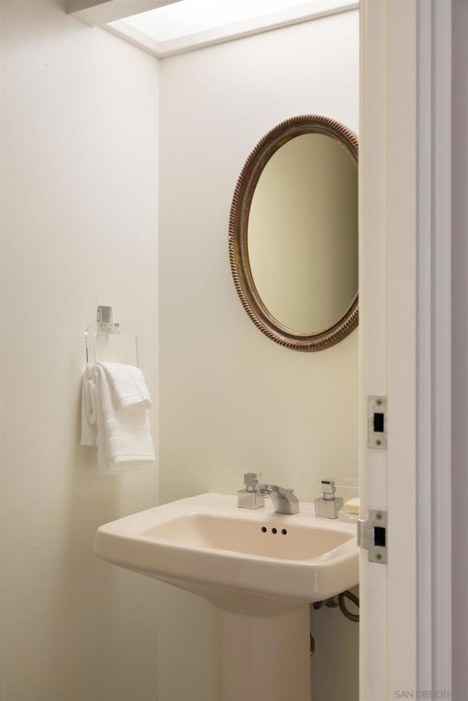 La Jolla - Residential Lease