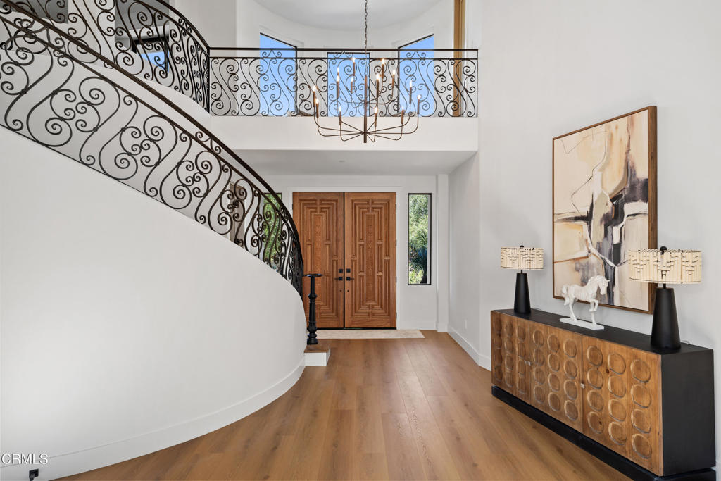 265 W Kelly Road
