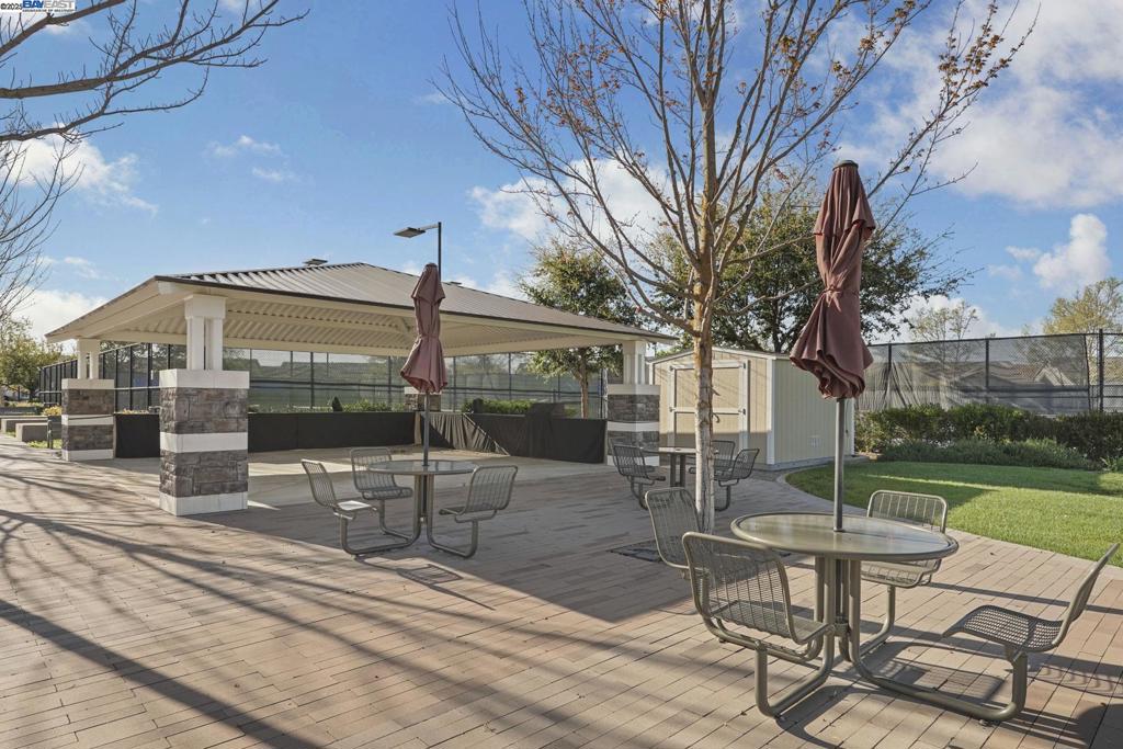 WOODBRIDGE - Residential