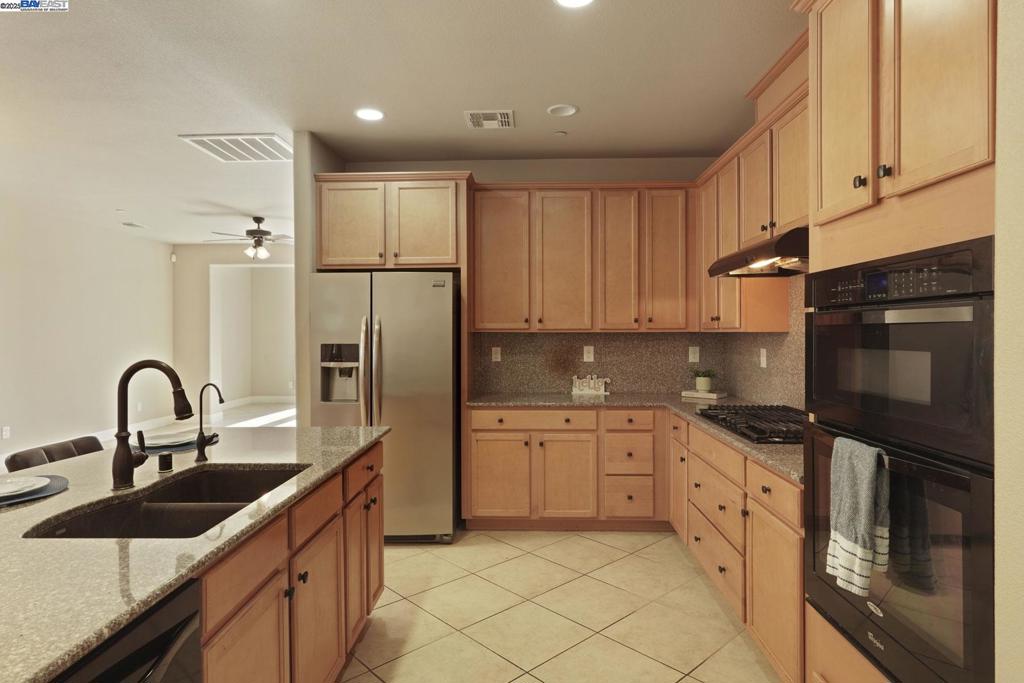 WOODBRIDGE - Residential