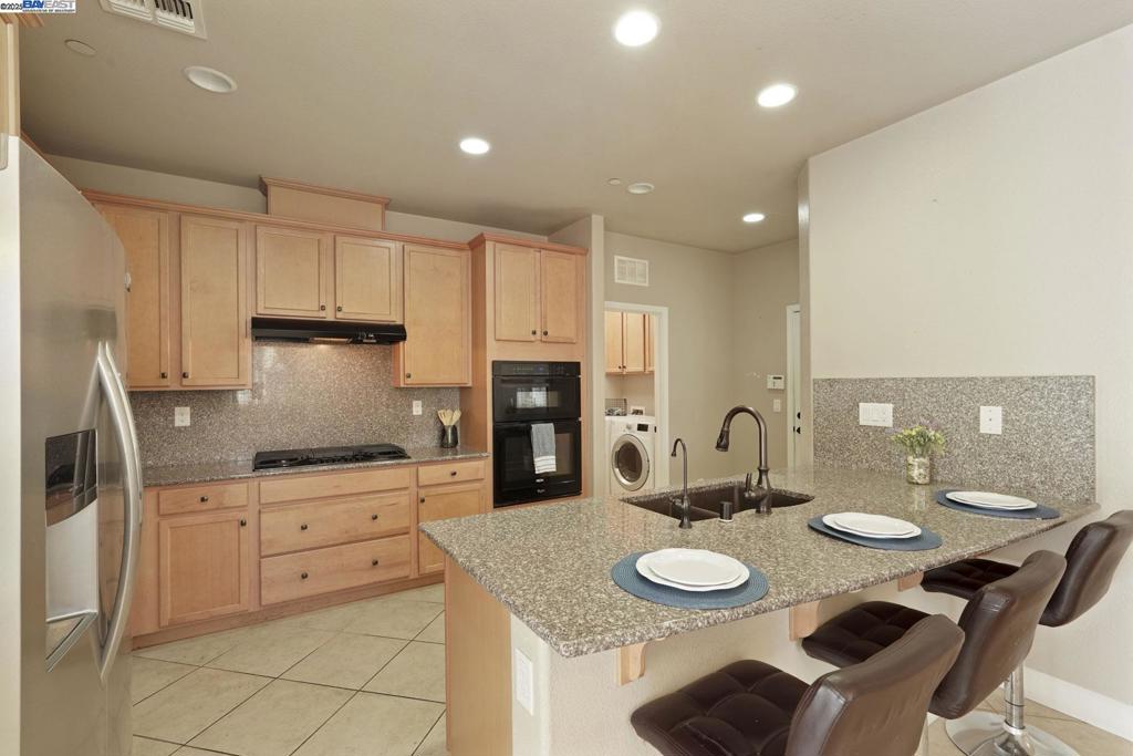 WOODBRIDGE - Residential