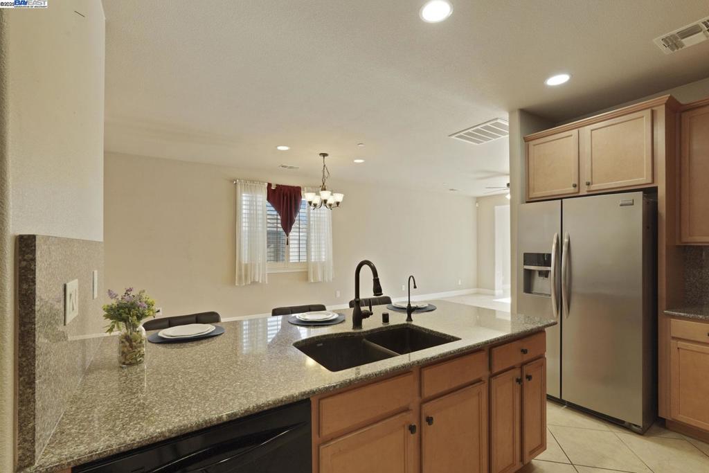 WOODBRIDGE - Residential