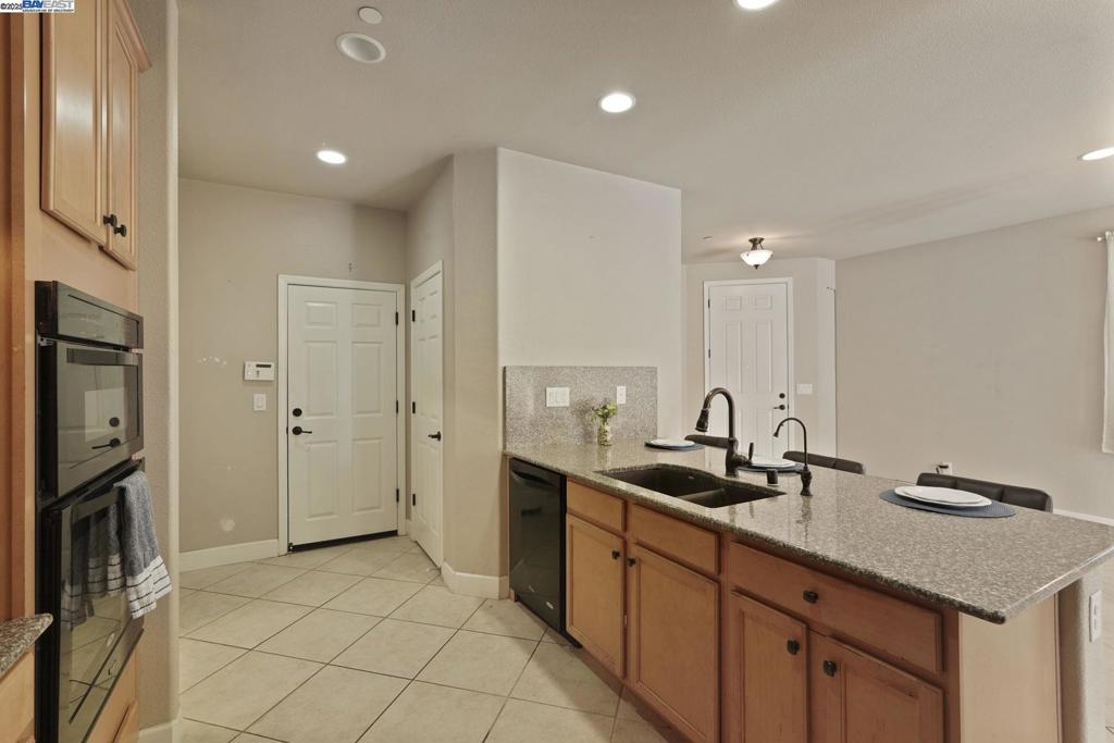 WOODBRIDGE - Residential