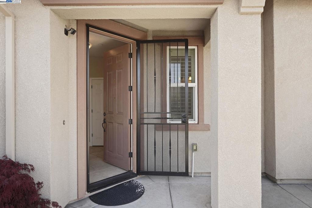 WOODBRIDGE - Residential