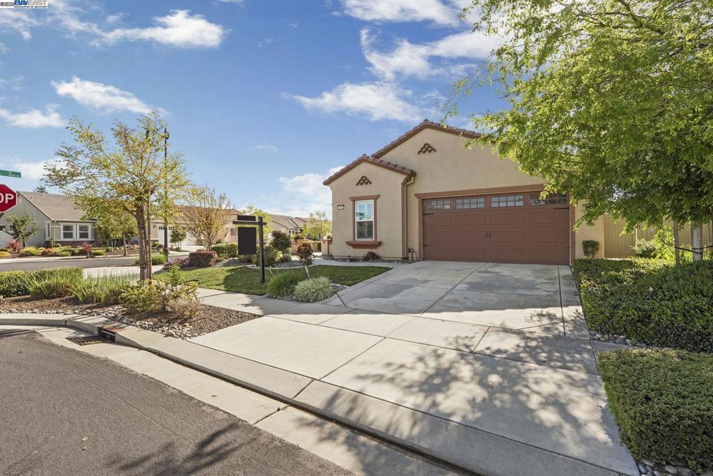 WOODBRIDGE - Residential