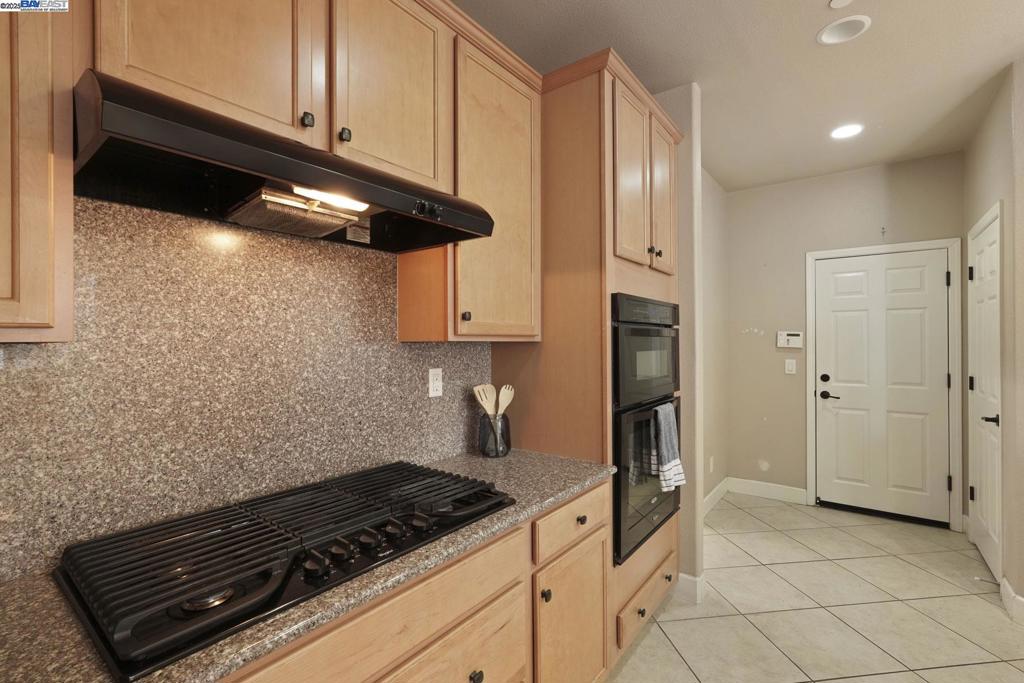 WOODBRIDGE - Residential