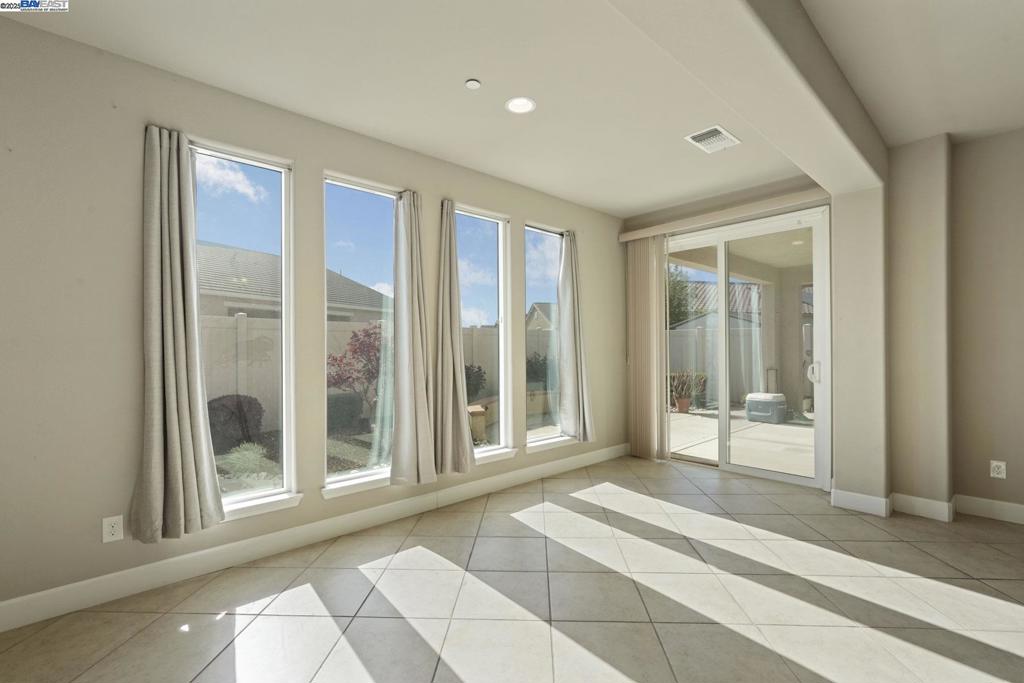 WOODBRIDGE - Residential
