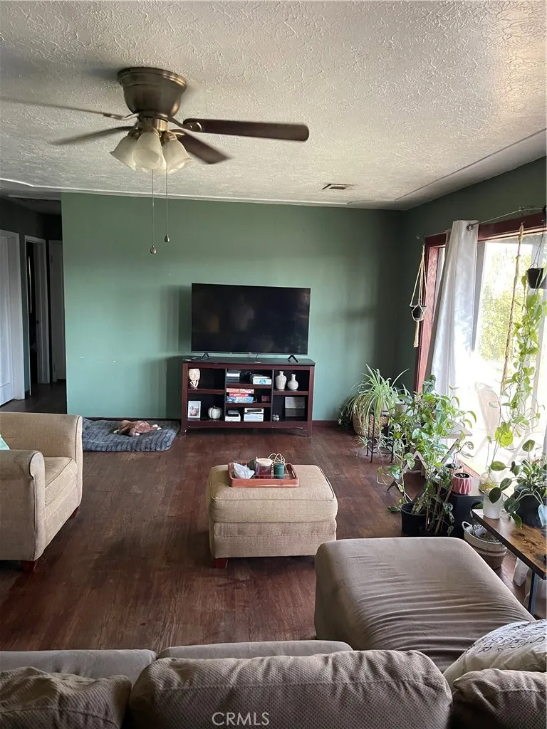 Atwater, California 95301, United States, 3 Bedrooms Bedrooms, ,1 BathroomBathrooms,Residential,Active,189818