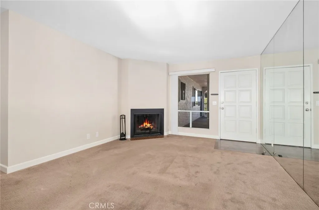 Laguna Beach, California 92651, United States, 2 Bedrooms Bedrooms, ,2 BathroomsBathrooms,Residential,Active,229342