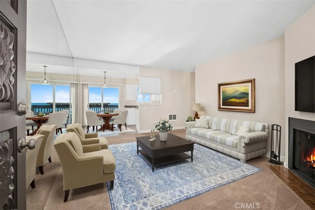 Laguna Beach, California 92651, United States, 2 Bedrooms Bedrooms, ,2 BathroomsBathrooms,Residential,Active,229342