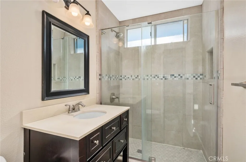 Laguna Beach, California 92651, United States, 2 Bedrooms Bedrooms, ,2 BathroomsBathrooms,Residential,Active,229342