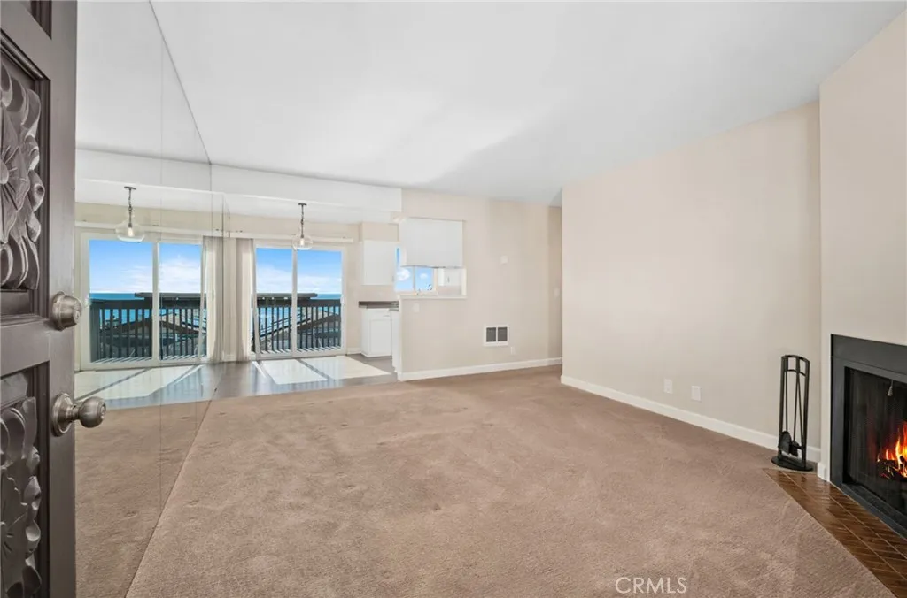 Laguna Beach, California 92651, United States, 2 Bedrooms Bedrooms, ,2 BathroomsBathrooms,Residential,Active,229342