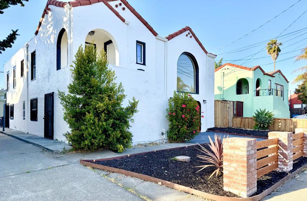 1322 Alabama Street