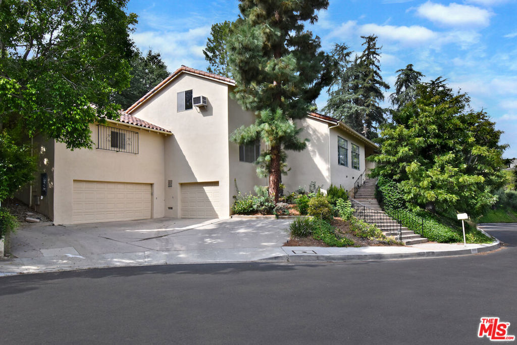 16050 Royal Mount Drive