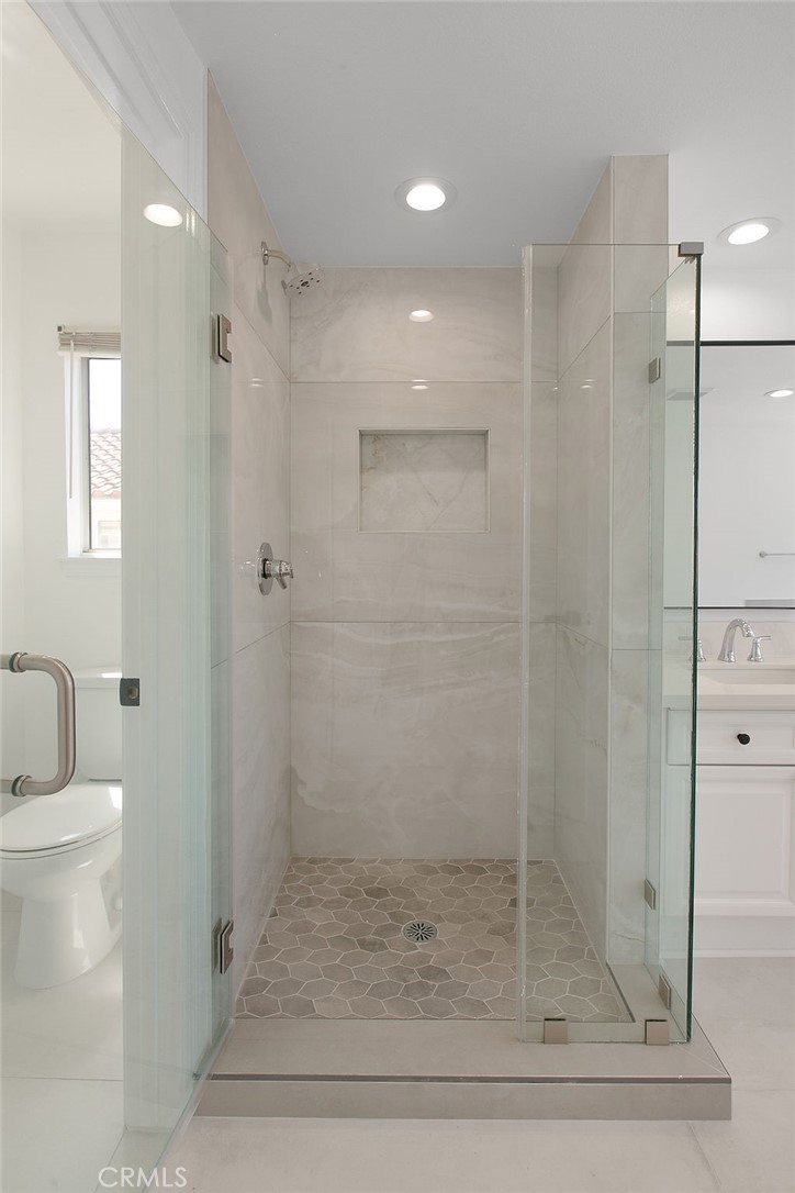 Executive I/Rancho Conejo (390) - Residential Lease