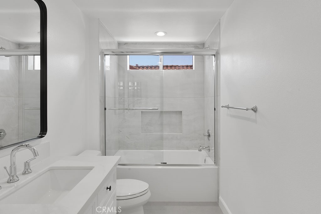 Executive I/Rancho Conejo (390) - Residential Lease