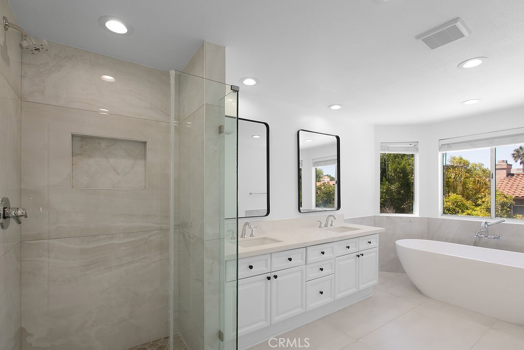 Executive I/Rancho Conejo (390) - Residential Lease