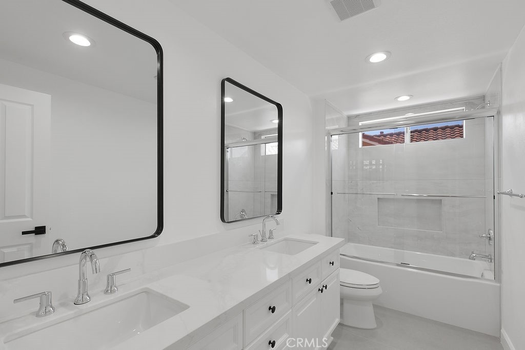 Executive I/Rancho Conejo (390) - Residential Lease