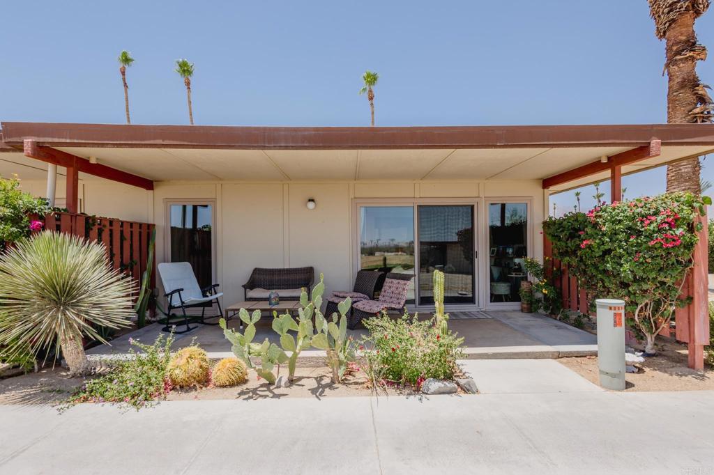 3196 Club Circle E E #8