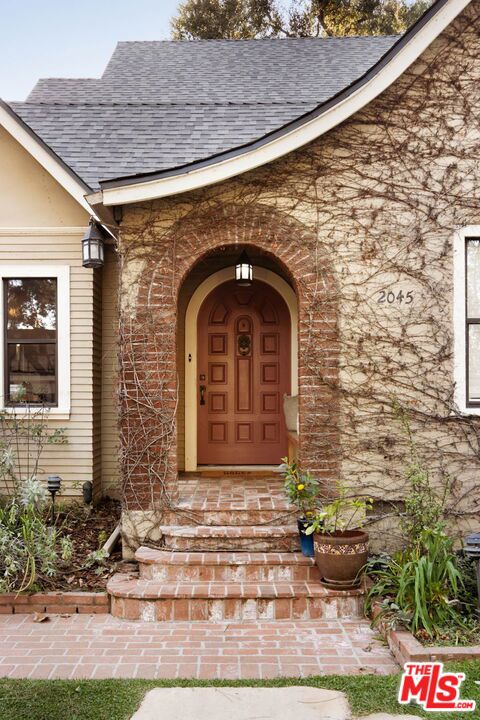 2045 Primrose Avenue