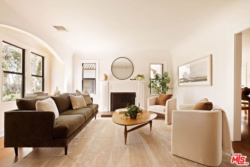 2045 Primrose Avenue