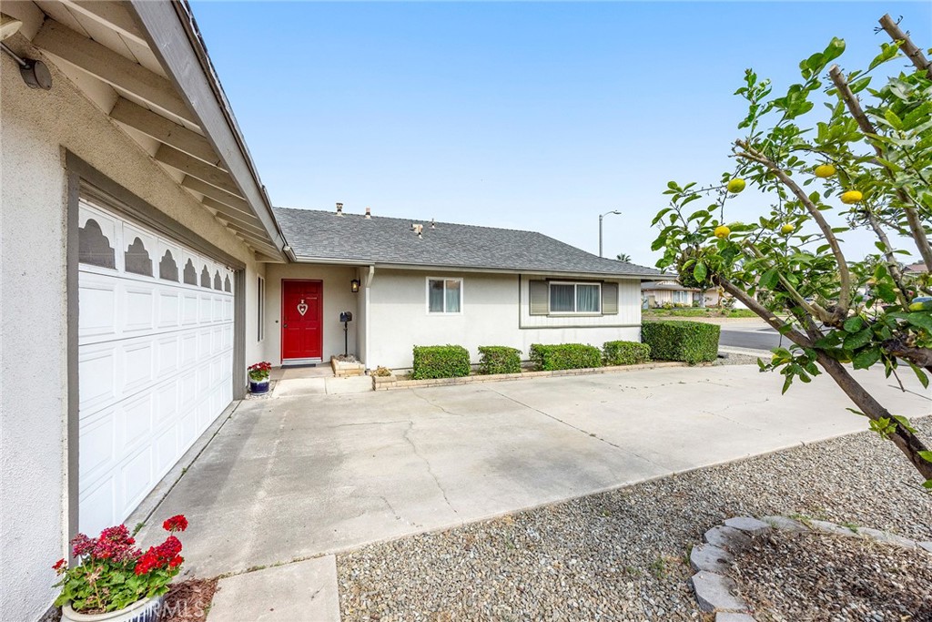 402 Jade Ave