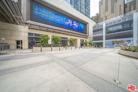Photo of 889 Francisco Street #2610, Los Angeles, CA 90017 (MLS # 26861653)