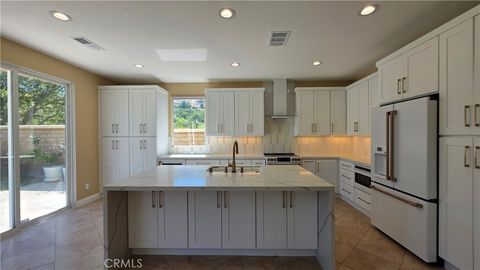 Photo of 4432 Coffeetree LN, Moorpark, CA 93021 (MLS # SR26102250)