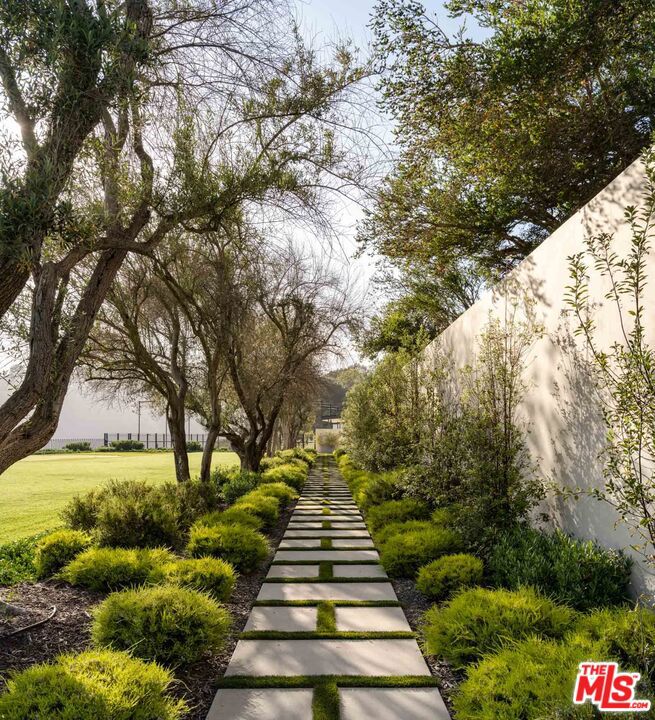Brentwood Country Estates - Residential