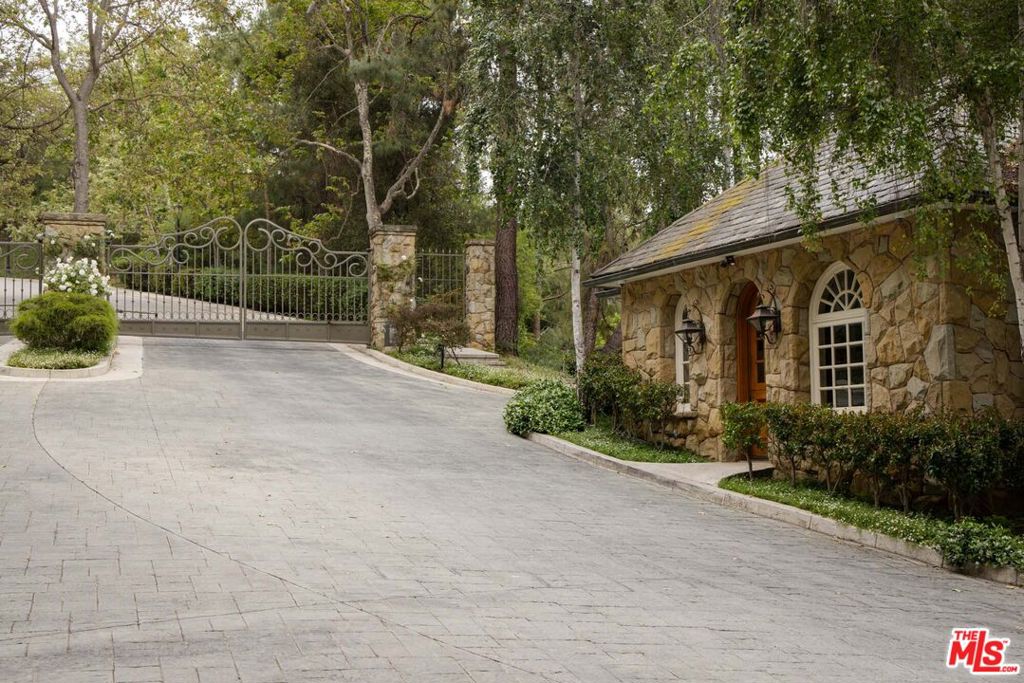 Brentwood Country Estates - Residential