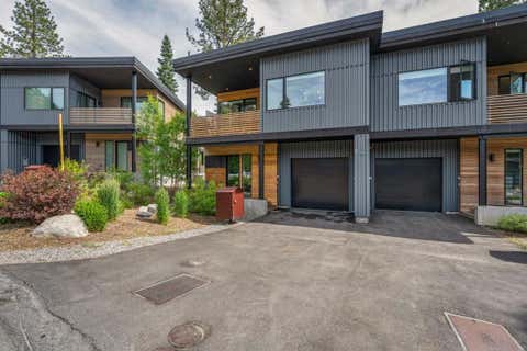 Photo of 300 Palisades Circle, CA 96146 (MLS # ML82052974)