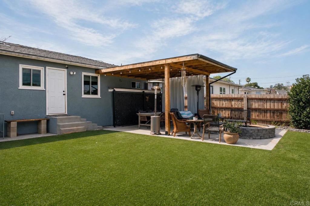 638 Patricia Ln