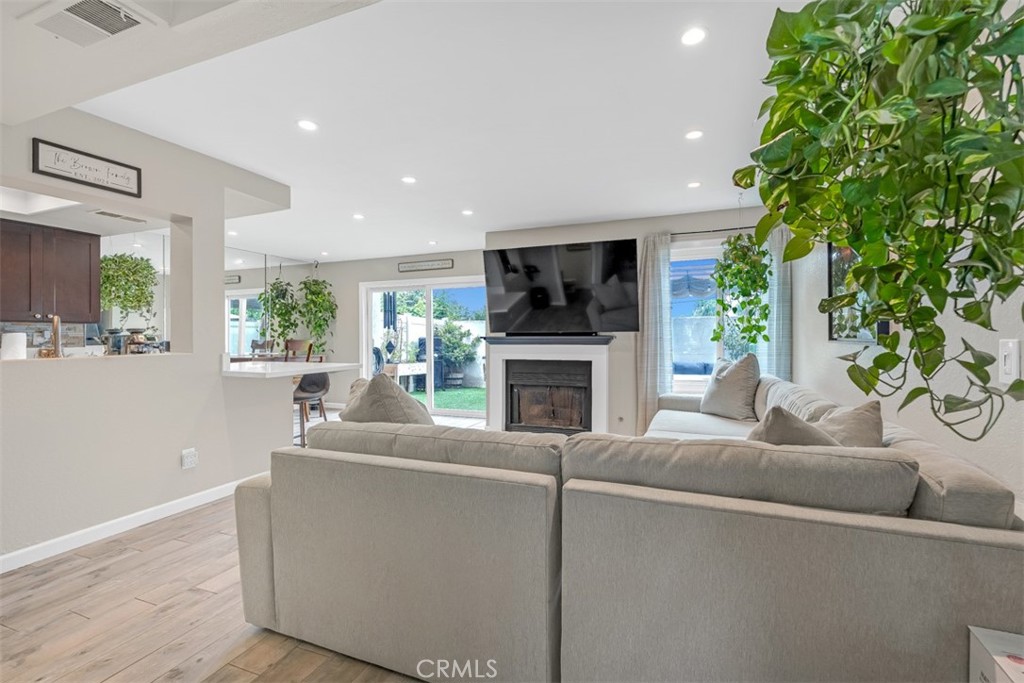 349 S Monte Vista Street 20