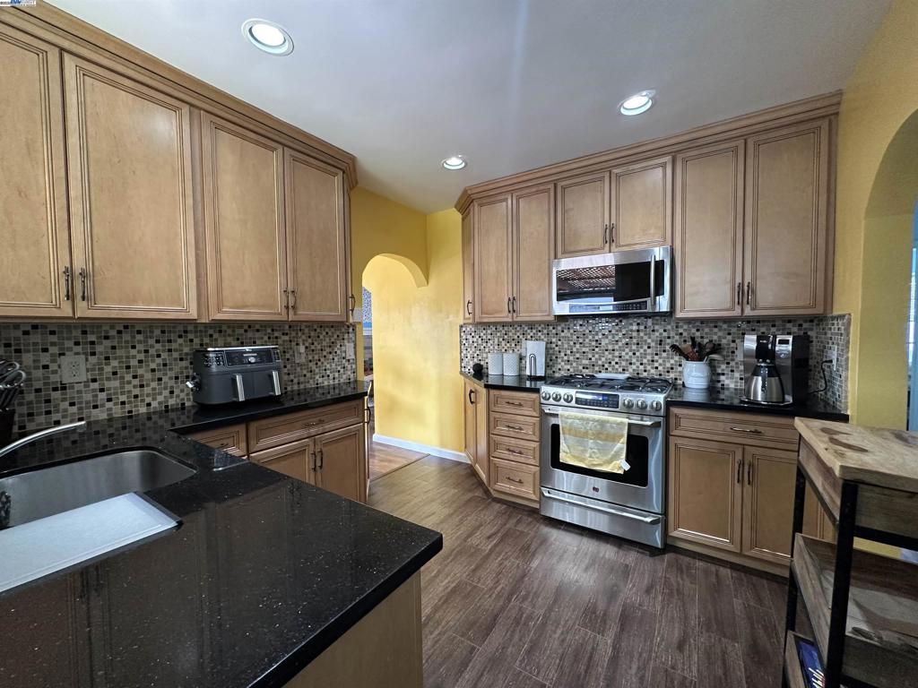 ASHLAND - Residential