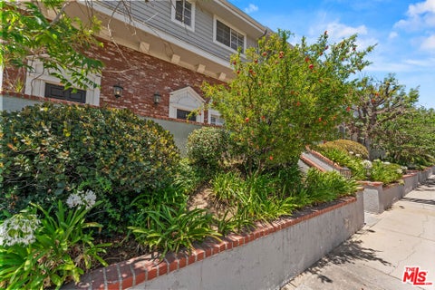 Photo of 8741 Darby Avenue #2, Northridge, CA 91325 (MLS # 26835735)