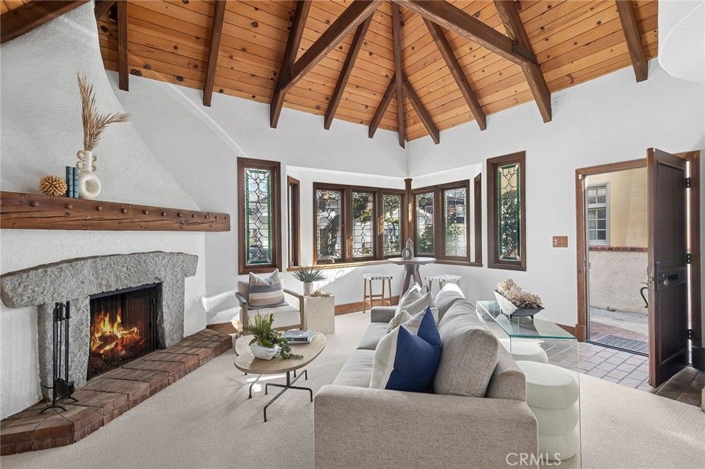 Photo of 215 Opal Ave, Newport Beach, CA 92662 (MLS # NP26044010)