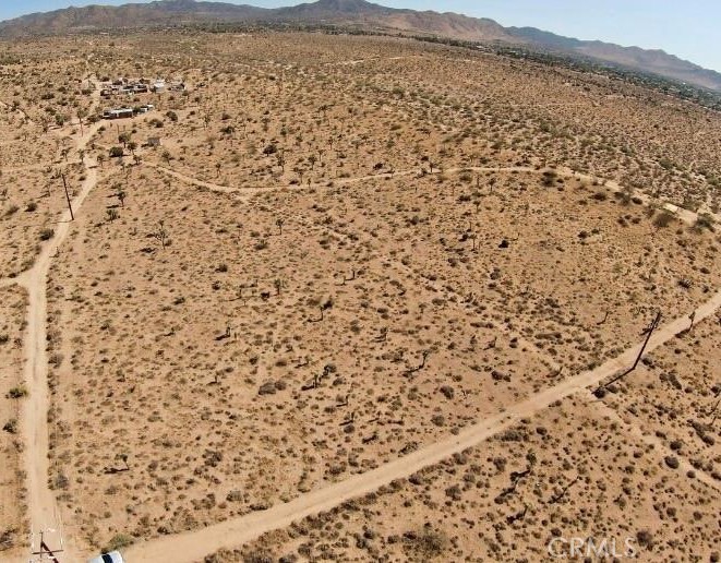This lot in the city of Yucca Valley, San Bernardino County that measures 324,522 square feet = 7.45 acres