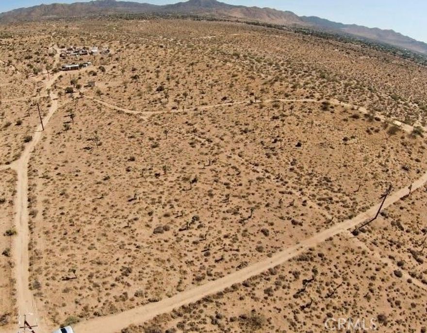 This lot in the city of Yucca Valley, San Bernardino County that measures 324,522 square feet = 7.45 acres
