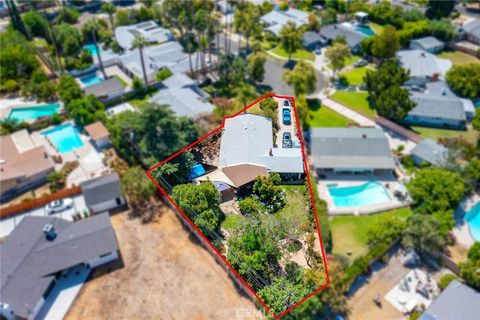 Photo of 17531 Romar Street, Northridge, CA 91325 (MLS # SR25241948)