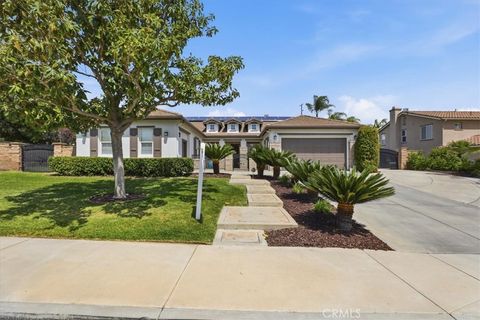 Photo of 1125 Pamplona Dr, Riverside, CA 92508 (MLS # IV26062006)