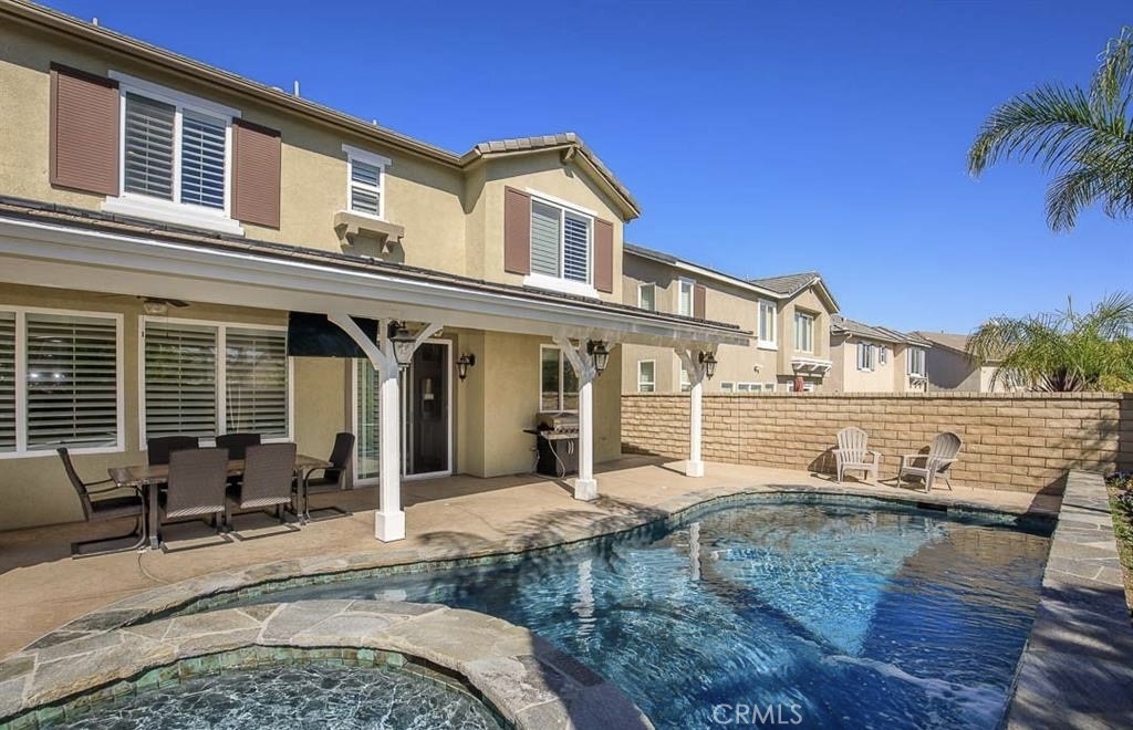 Woodglen (WODGL) - Residential Lease