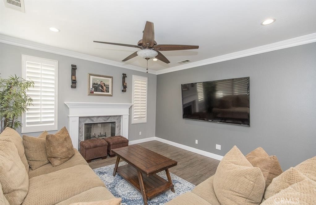 Woodglen (WODGL) - Residential Lease