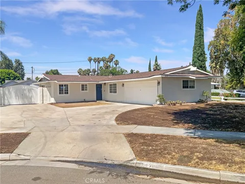7274 Nixon Drive, Riverside, CA 92504 - MLS#: IV25163462